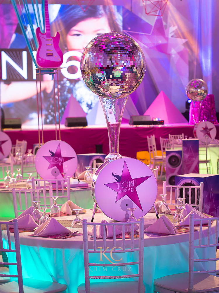 kids rock star concert party table centerpiece