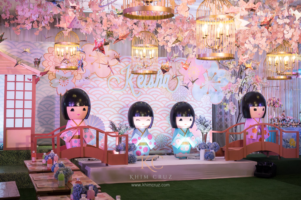 japanese kokeshi dolls stage design by Khim Cruz