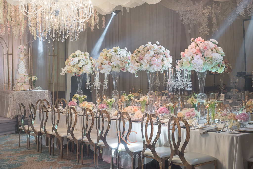 davao wedding simple elegant presidential table setup by Khim Cruz