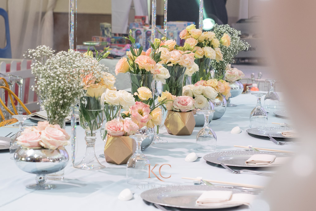 bubble themed birthday party floral centerpiece