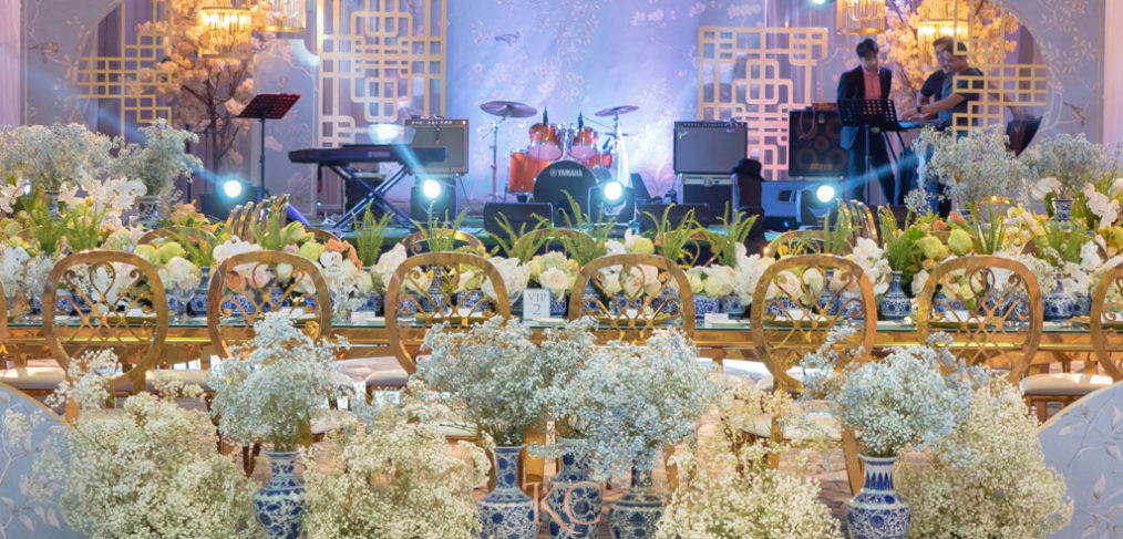 Chinoiserie themed wedding reception