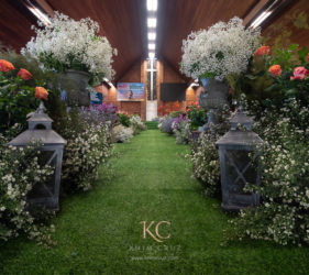 Garden feel wedding ceremony