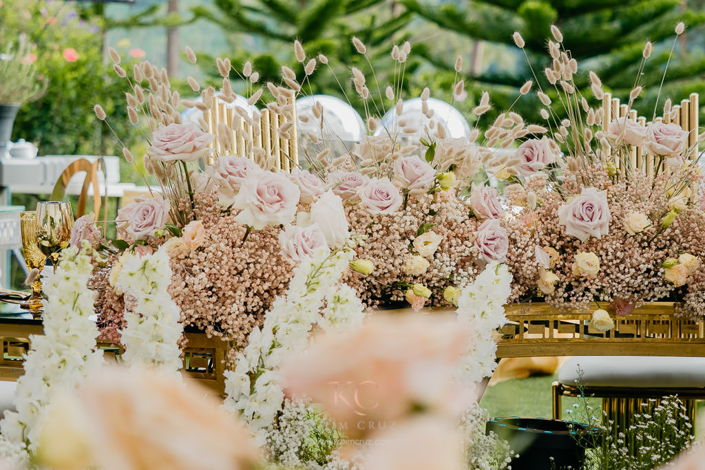 sophisticated boho wedding table floral details