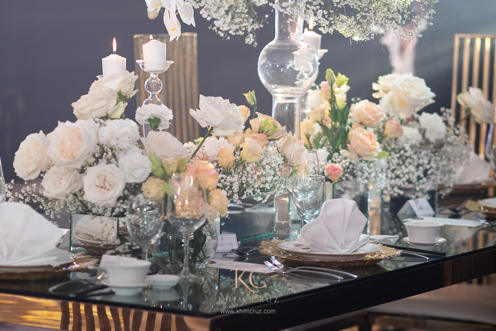 timeless elegance wedding of Charles & Tosie wedding table decor centerpiece by Khim Cruz