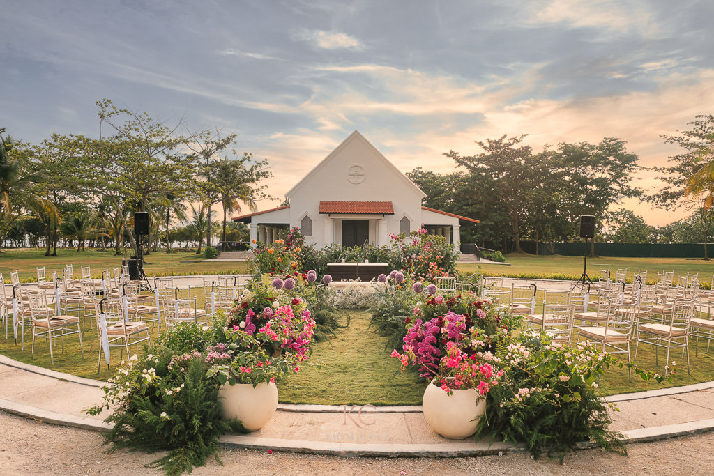 outdoor garden theme wedding ceremony for Karlo & Nica designed by Khim Cruz