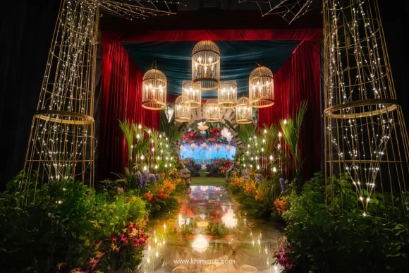 Crazy Rich Asians theme wedding entrance tunnel leading to the wedding reception