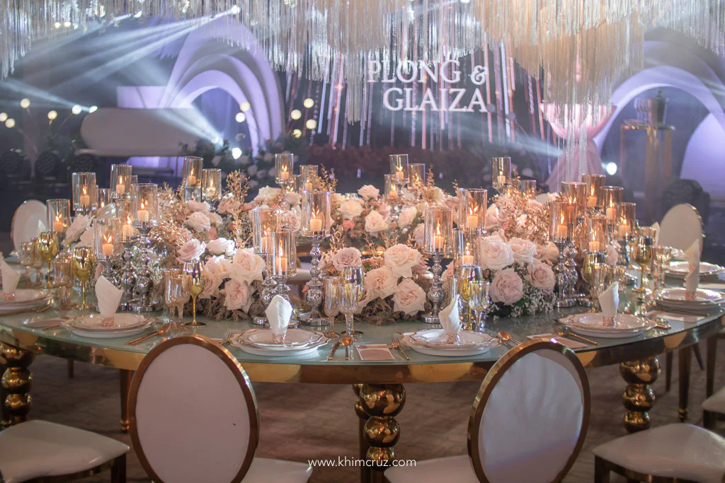elegant wedding reception of Plong and Glaiza presidential table flower centerpieces