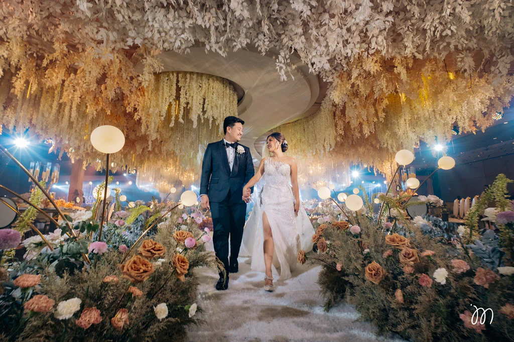 elegant wedding reception of Plong and Glaiza couple on center stage styled by Khim Cruz