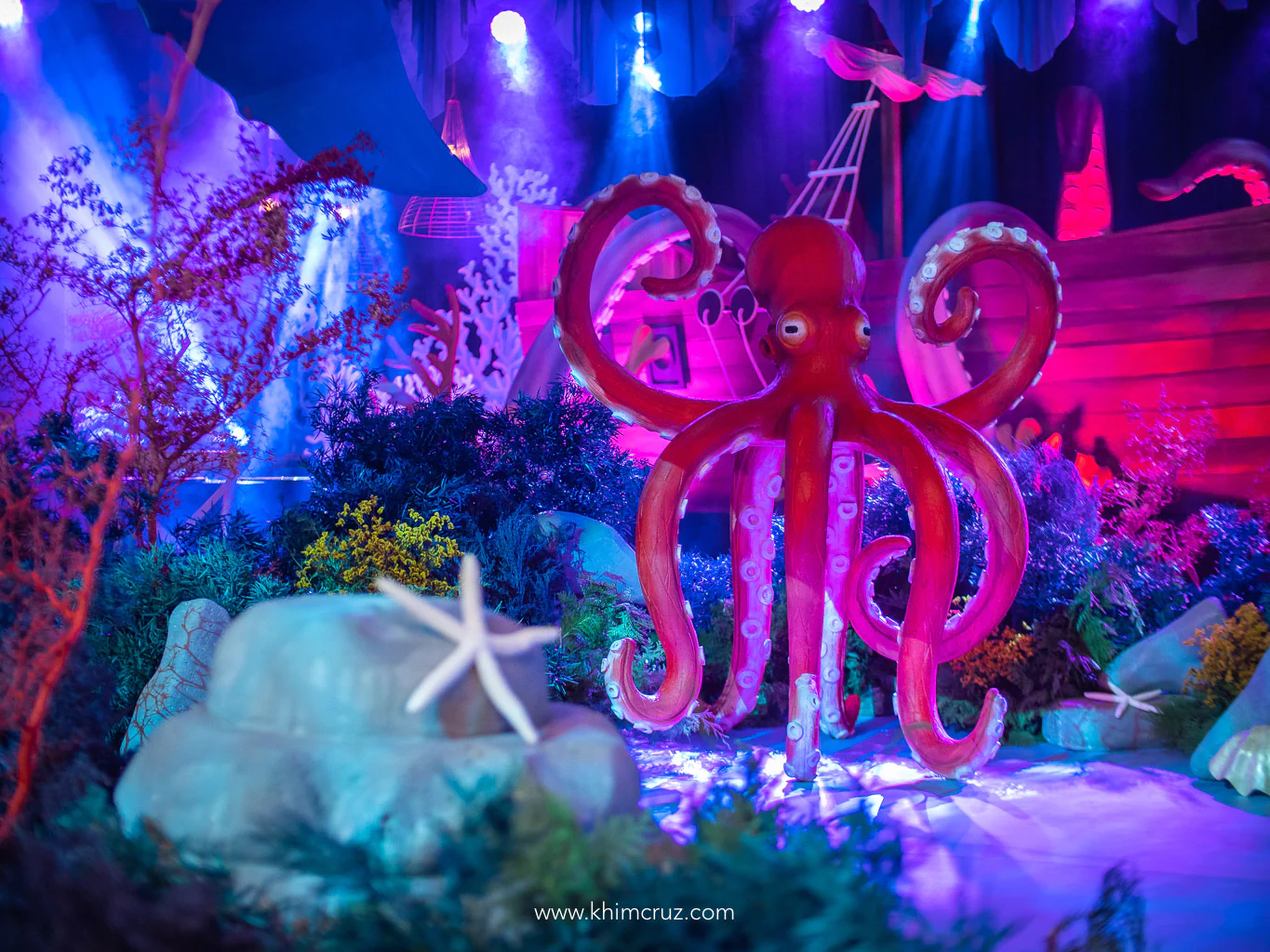 coral reef floral design by Khim Cruz with octopus and sea creatures for under the sea birthday party