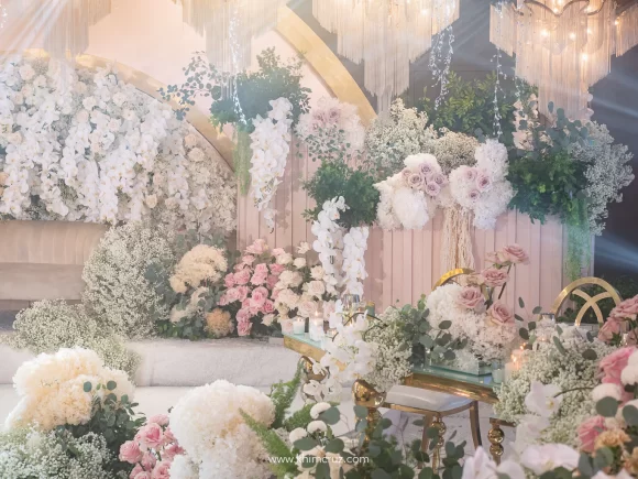 garden-inspired intimate wedding with beautiful floral design by Khim Cruz