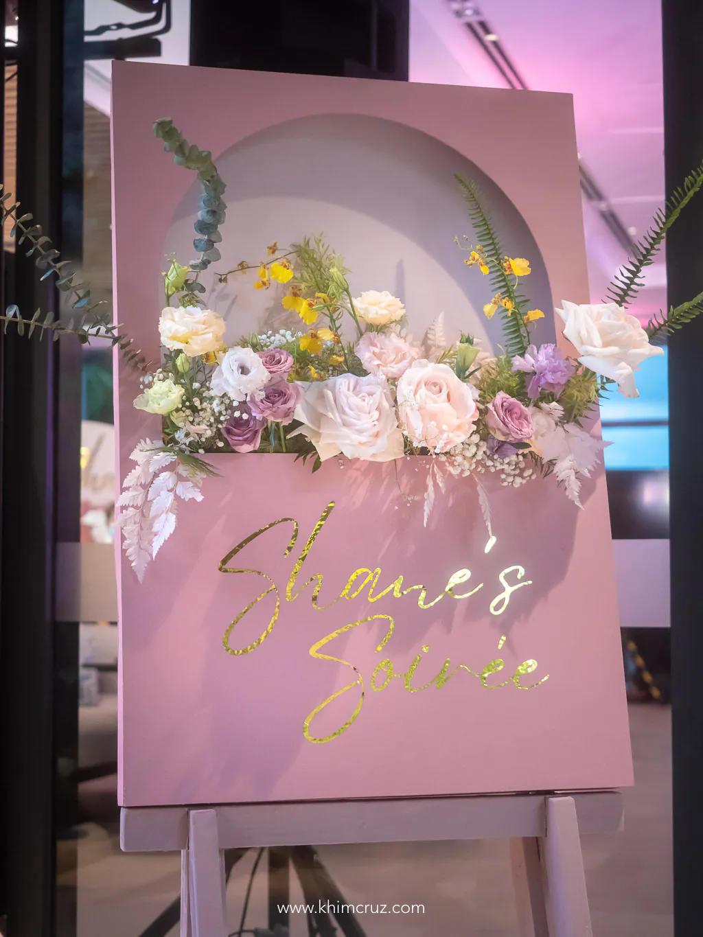 chic soiree welcome sign with floral works for Shanes 40th birthday celebration by Khim Cruz