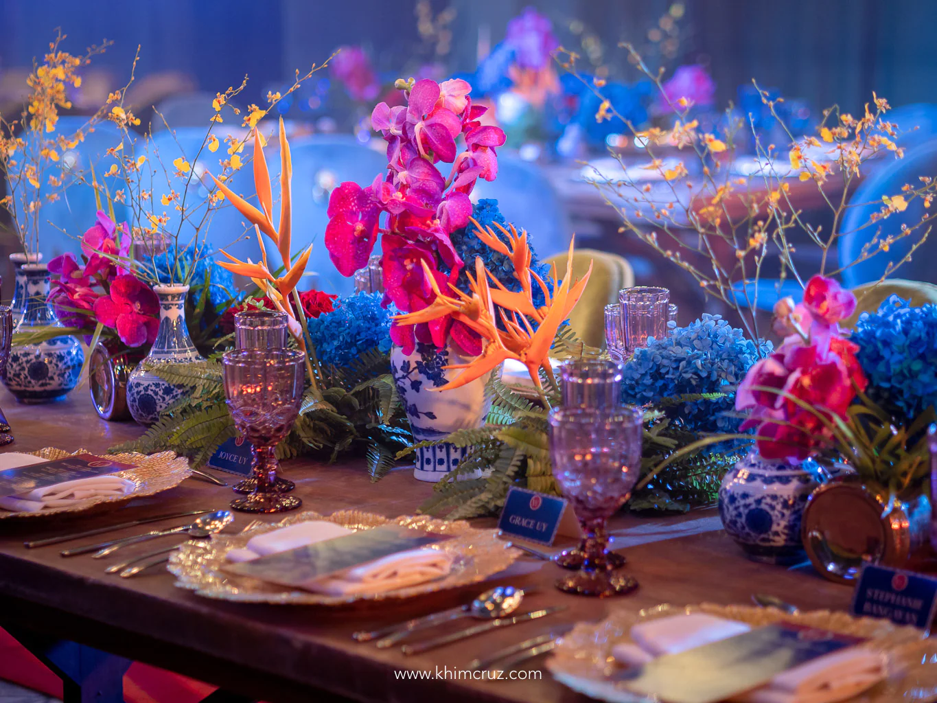 floral table centerpieces for an Oriental theme birthday