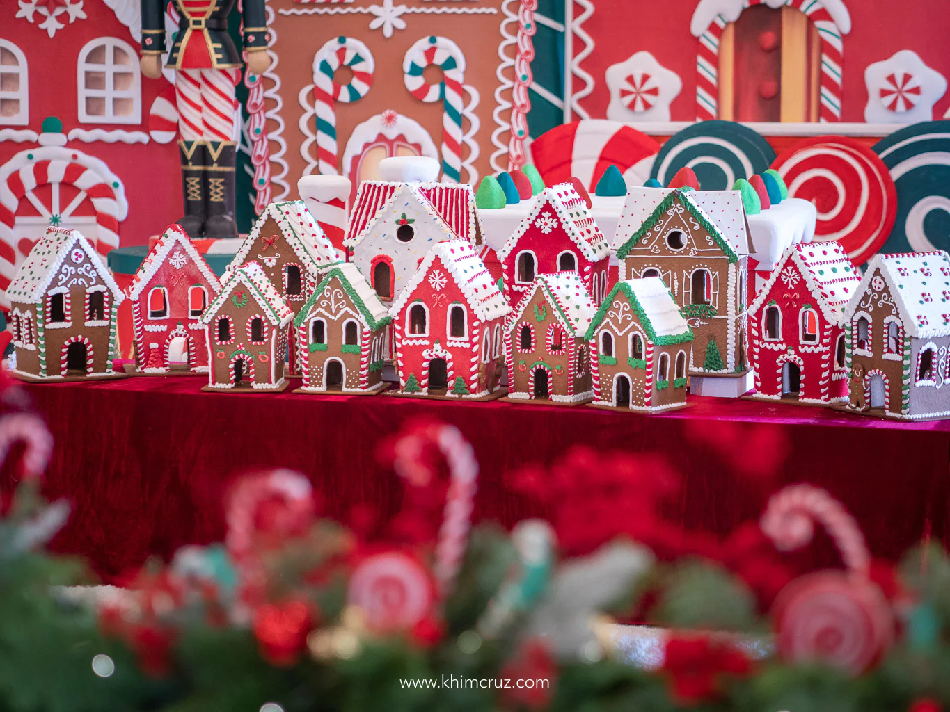 Gingerbread houses for Christmas village themed kids birthday party
