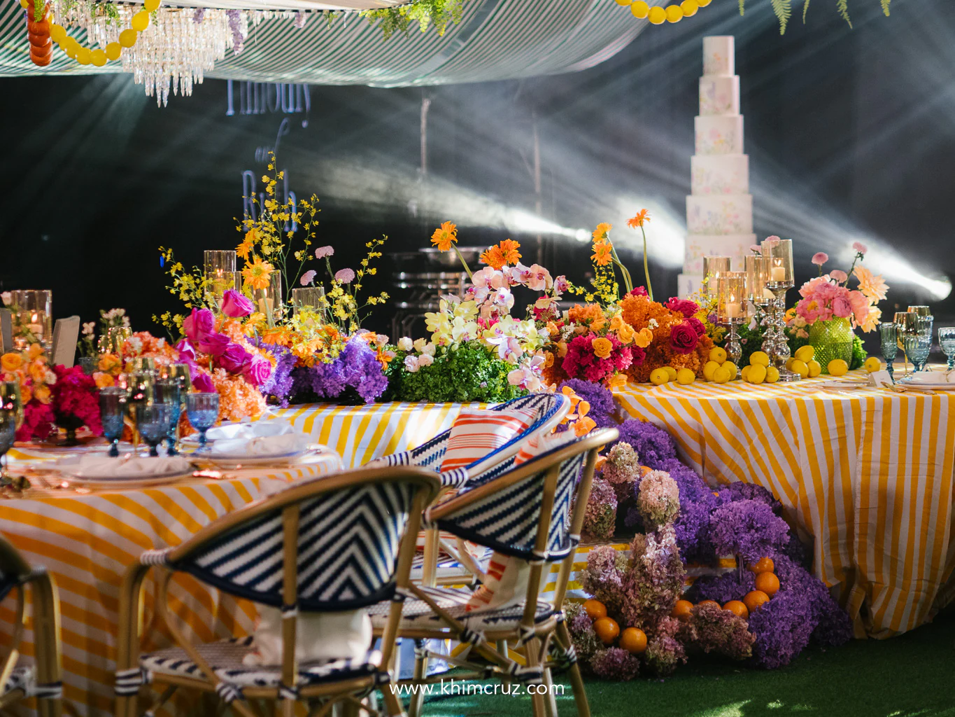 Bold blooms and citrus touches brought the wedding reception to life