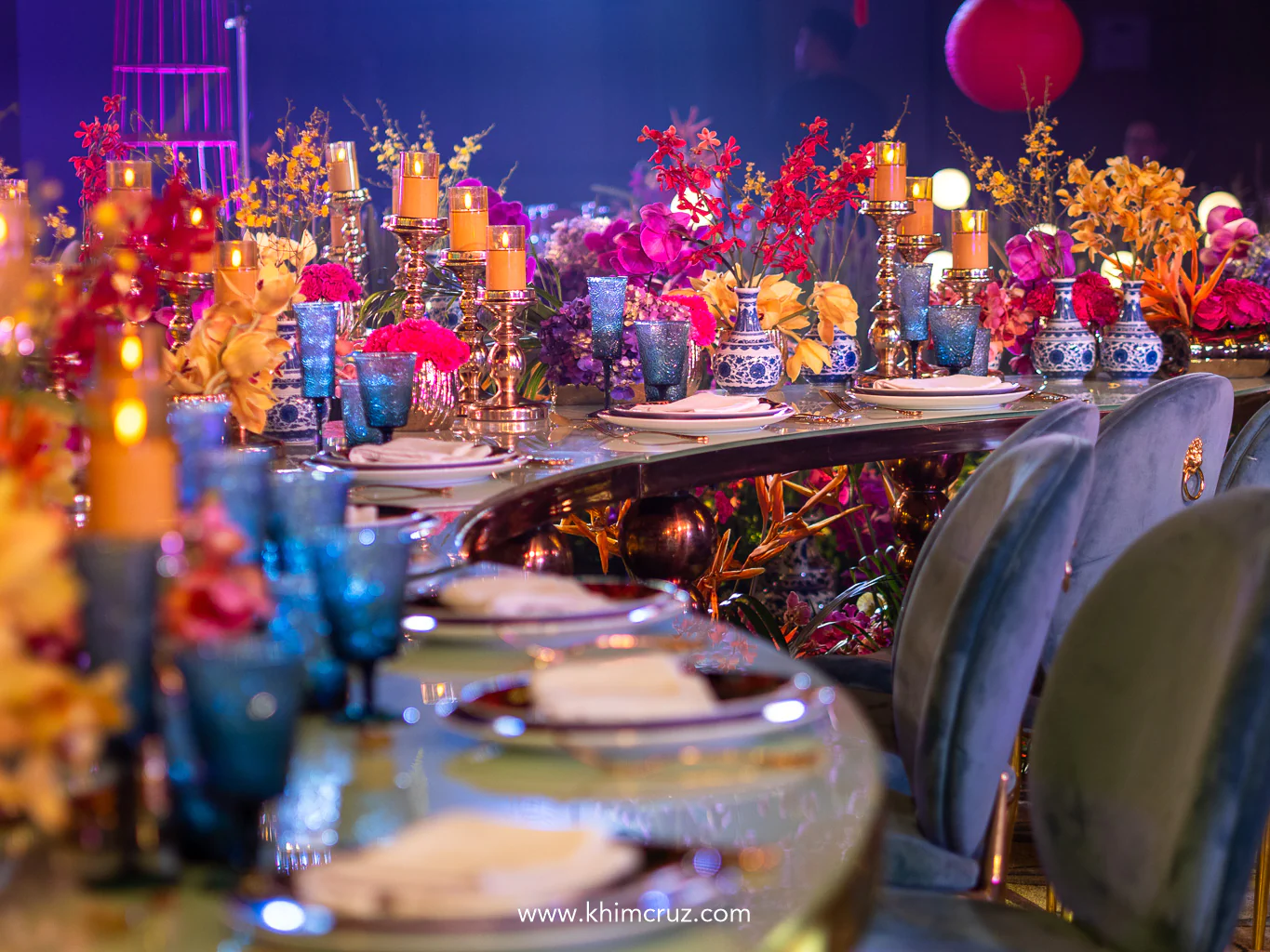 Orchid-drenched tables and symbolic blooms—every detail tells a story at this Crazy Rich Asians-inspired debut