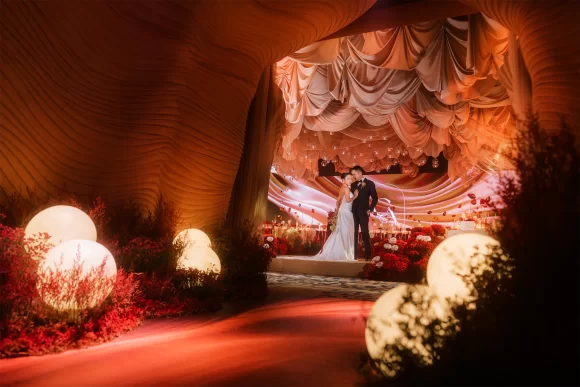 a wedding reception inspired by Grand Canyon's sculptural elegance, layered textures, and warm tones
