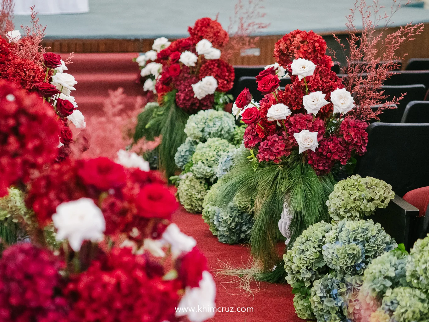 red-green-hydrangea-rose-wedding-aisle-decor-ceremony-khim-cruz-davao