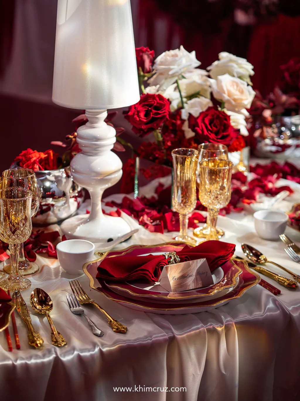 red-white-rose-wedding-tablescape-gold-cutlery-place-setting-khim-cruz-davao