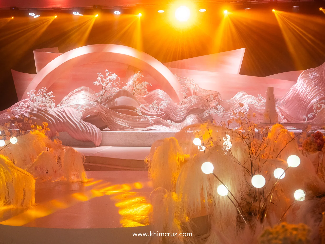 sunrise-arch-wave-sculpture-wedding-backdrop-khim-cruz-davao