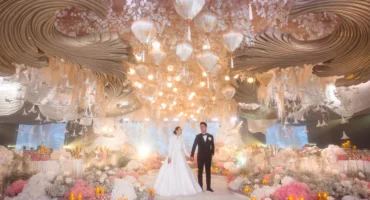 white-old-rose-oriental-lantern-ceiling-wedding-reception-khim-cruz-davao
