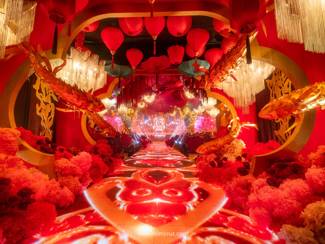 oriental-wedding-entrance-tunnel-red-lanterns-koi-led-carpet-khim-cruz-davao