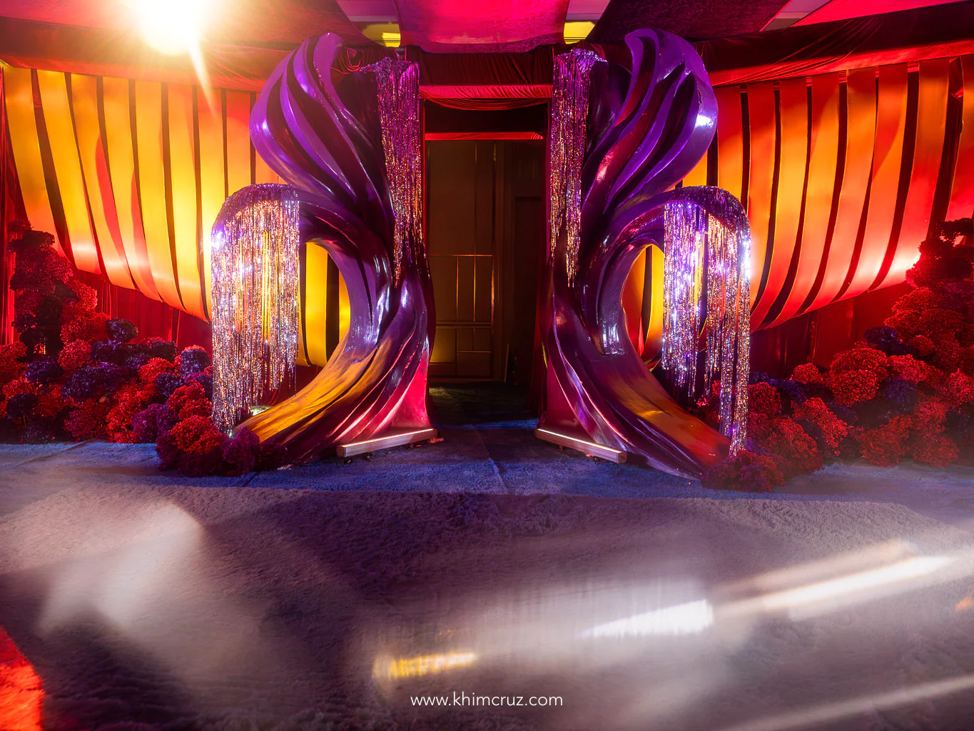 art-deco-disco-sculptural-entrance-fringe-columns-50th-birthday-khim-cruz-davao