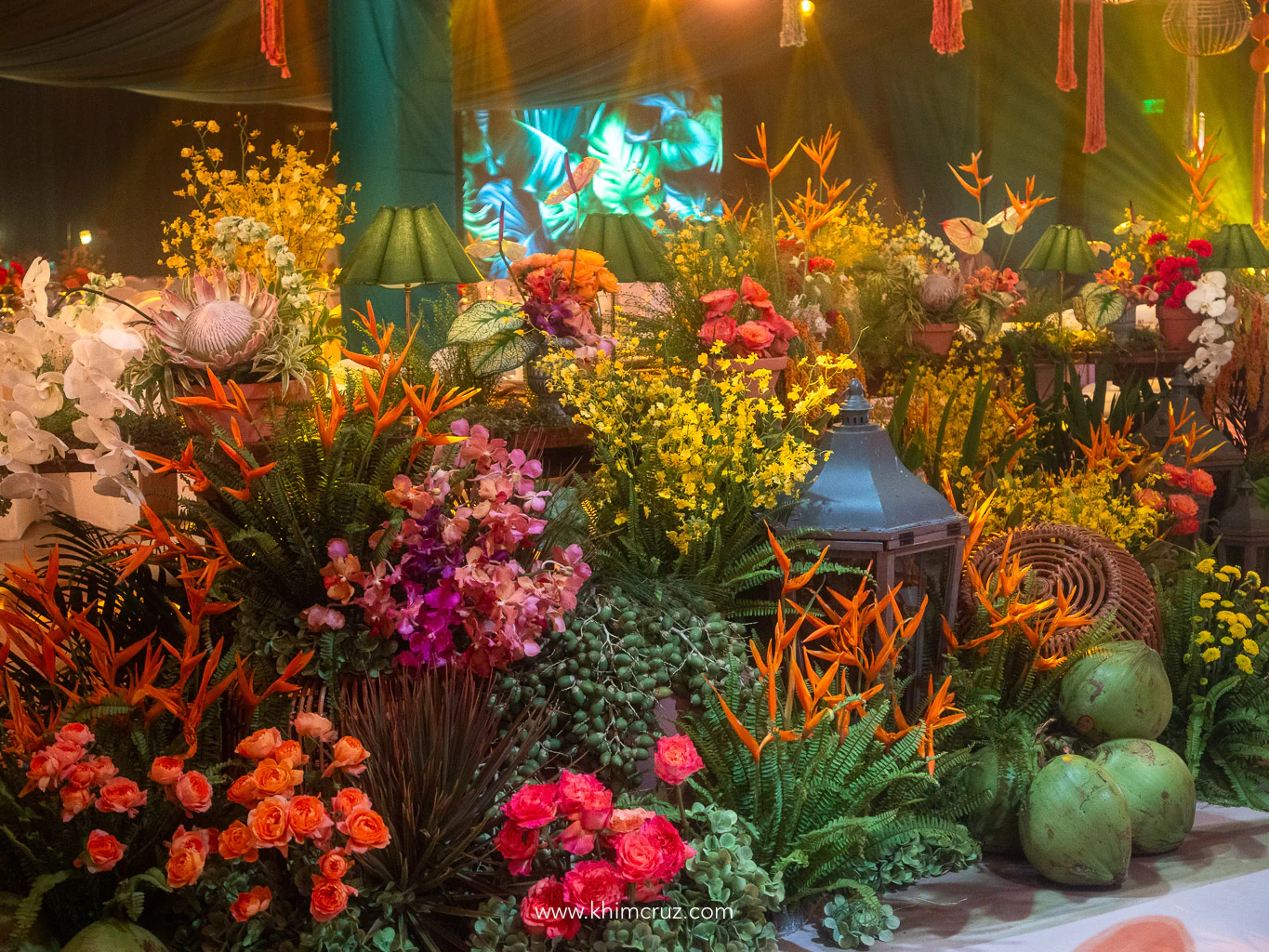 tropical-wedding-floral-display-birds-of-paradise-coconut-davao-khim-cruz